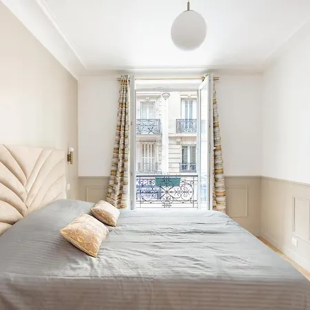 Raphael Tour Eiffel Apartment