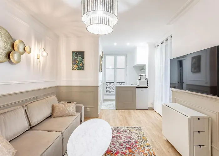 Raphael Tour Eiffel * Париж