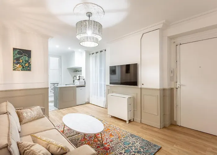 Апартаменты Raphael Tour Eiffel *